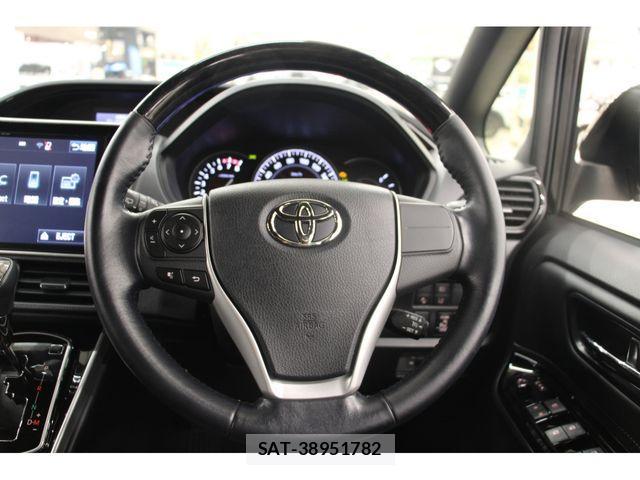 Toyota ESQUIRE 2018-01 1164840-8