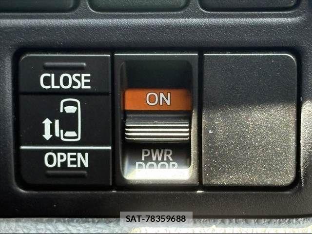 Toyota ESQUIRE 2020-01 1176425-5