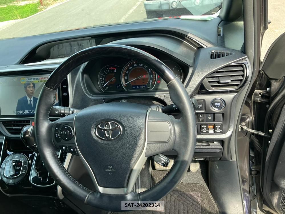 Toyota ESQUIRE 2018-04 1310150-14