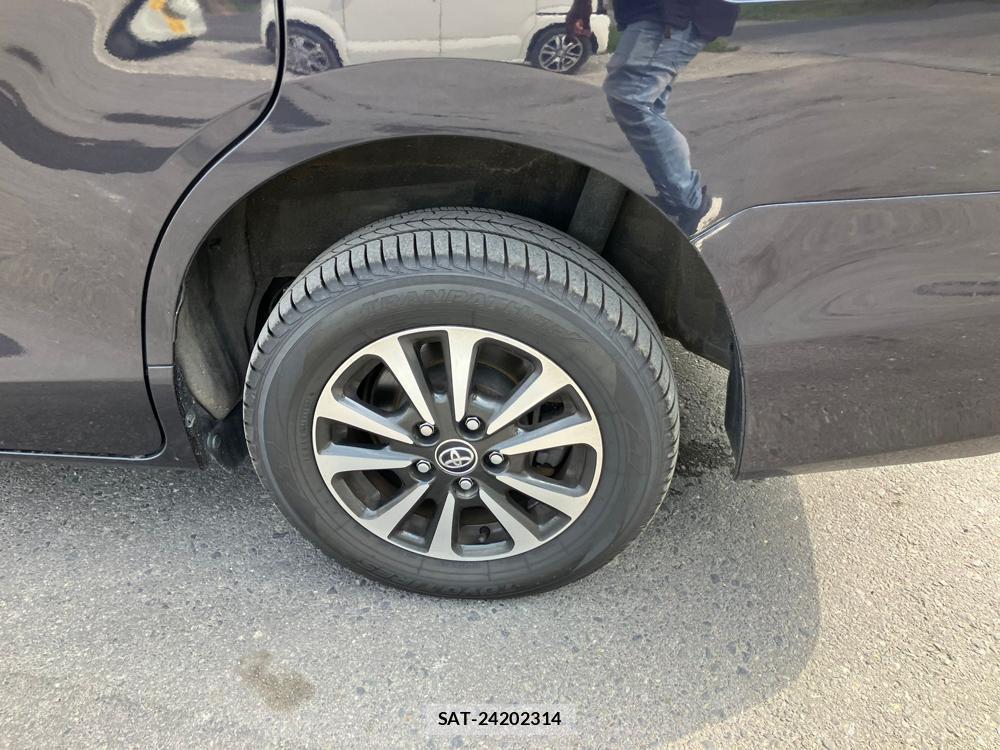 Toyota ESQUIRE 2018-04 1310150-31