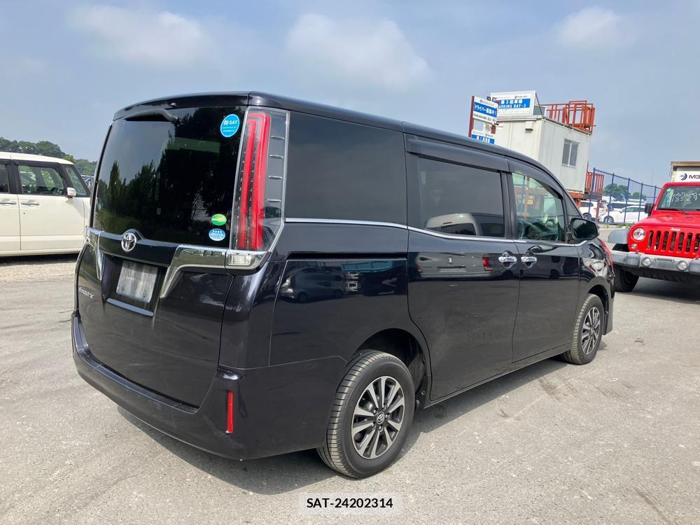 Toyota ESQUIRE 2018-04 1310150-4