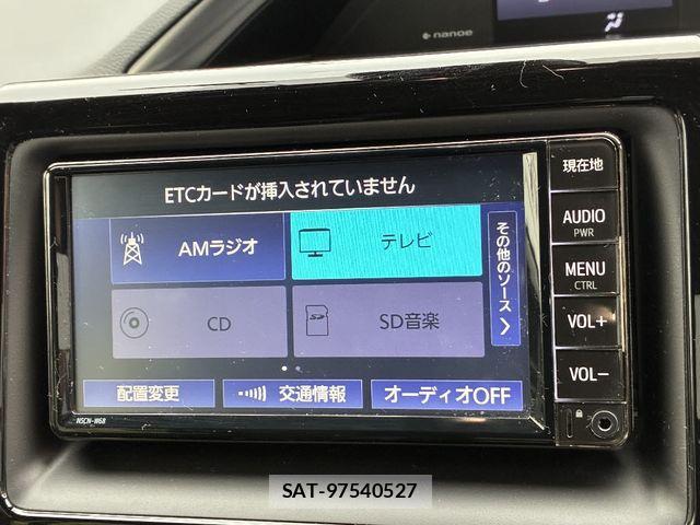 Toyota ESQUIRE 2020-10 1412223-12