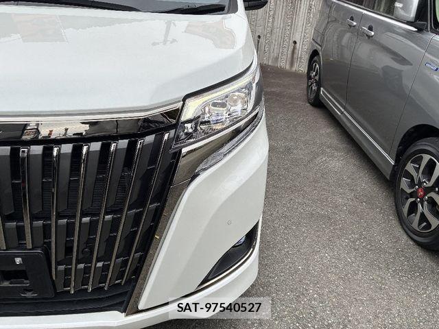 Toyota ESQUIRE 2020-10 1412223-27