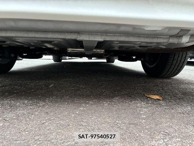 Toyota ESQUIRE 2020-10 1412223-28