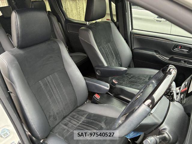 Toyota ESQUIRE 2020-10 1412223-5