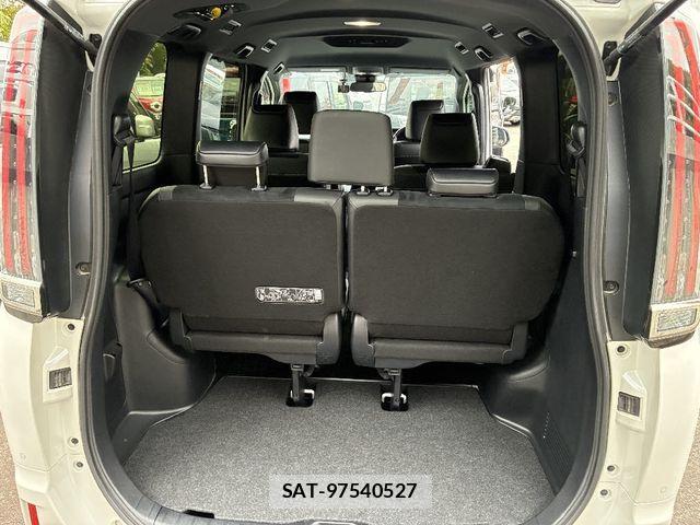 Toyota ESQUIRE 2020-10 1412223-7