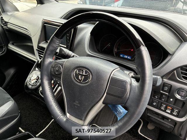 Toyota ESQUIRE 2020-10 1412223-8