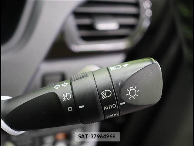 Toyota ESQUIRE 2020-11 1495731-14