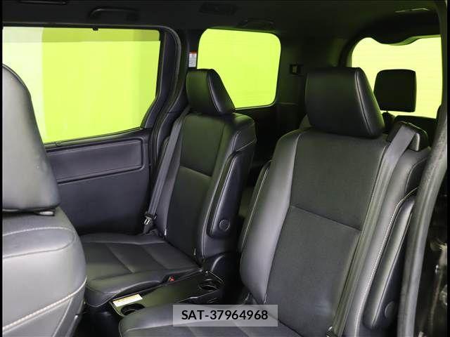 Toyota ESQUIRE 2020-11 1495731-27