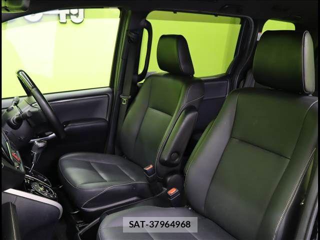 Toyota ESQUIRE 2020-11 1495731-29