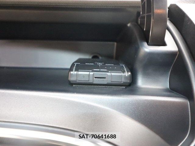Toyota ESQUIRE 2017-12 2828753-24