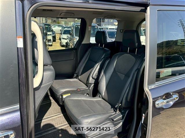 Toyota ESQUIRE 2016-03 3668451-4