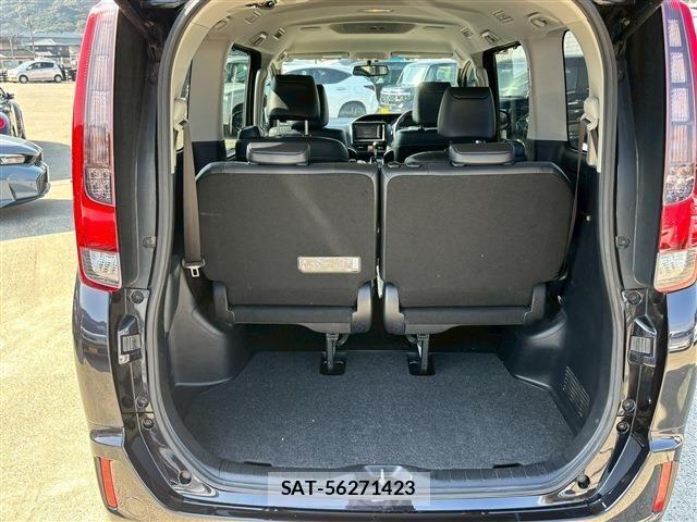 Toyota ESQUIRE 2016-03 3668451-6