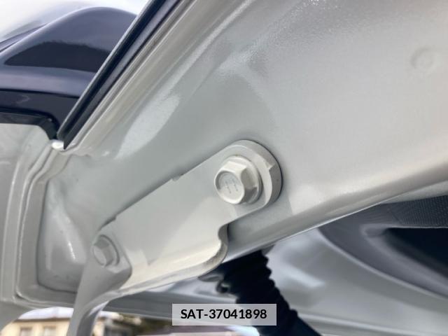 Toyota ESQUIRE 2021-12 3768191-10