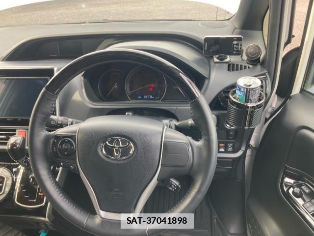 Toyota ESQUIRE 2021-12 3768191-17