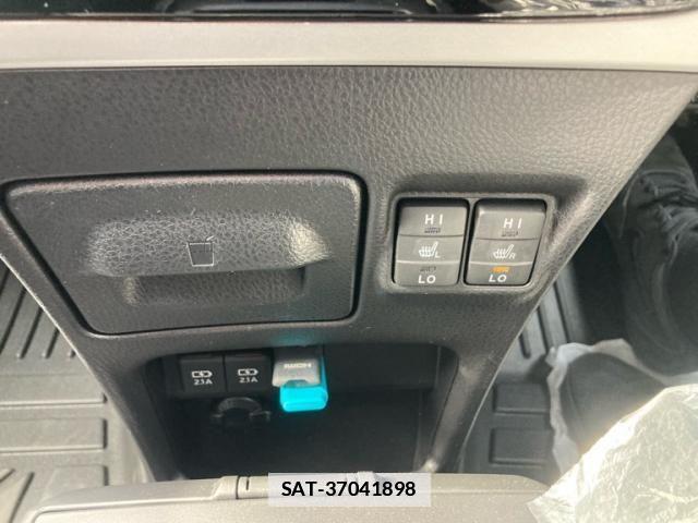 Toyota ESQUIRE 2021-12 3768191-22