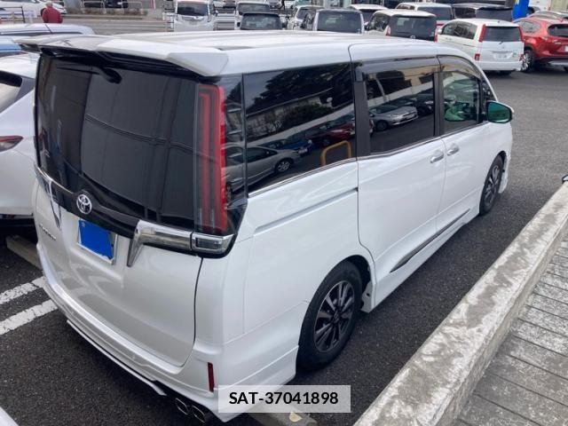 Toyota ESQUIRE 2021-12 3768191-3