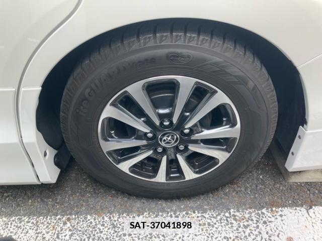 Toyota ESQUIRE 2021-12 3768191-5