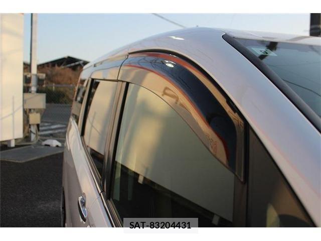 Toyota ESQUIRE 2015-09 4041701-22