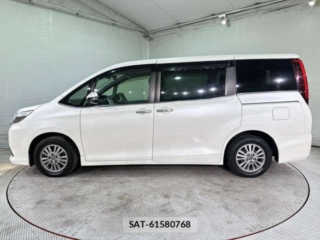Toyota ESQUIRE 2014-11 4638819-10