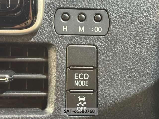 Toyota ESQUIRE 2014-11 4638819-19