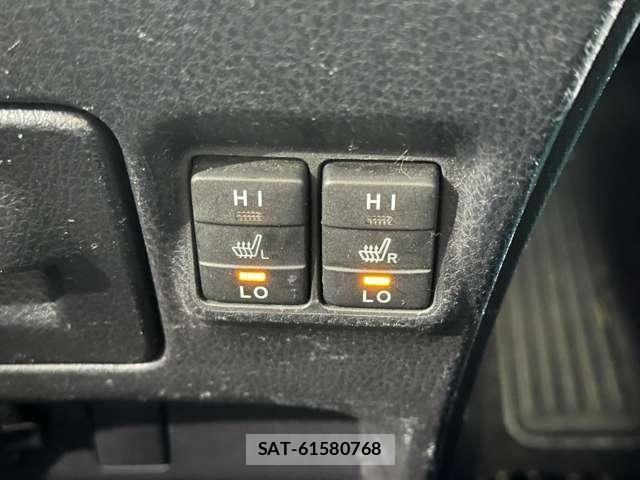 Toyota ESQUIRE 2014-11 4638819-27
