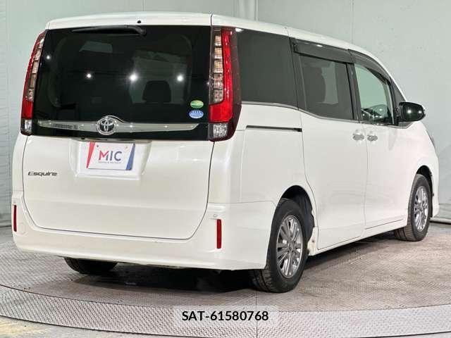 Toyota ESQUIRE 2014-11 4638819-7