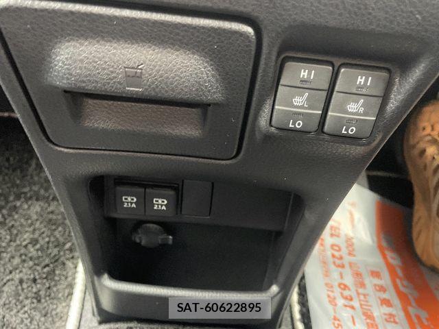 Toyota ESQUIRE 2020-07 4940134-11