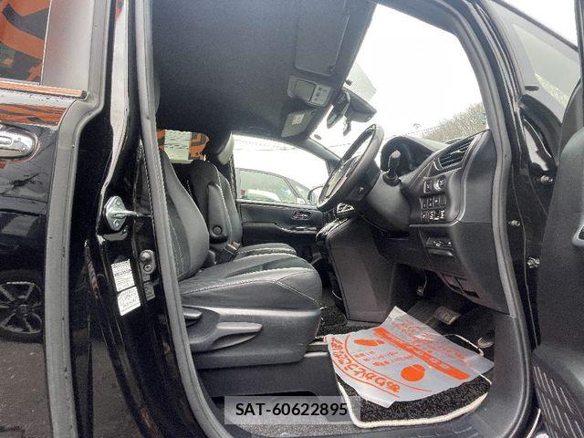 Toyota ESQUIRE 2020-07 4940134-24