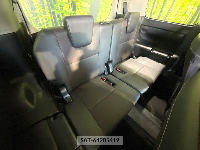 Toyota ESQUIRE 2015-04 5867287-9
