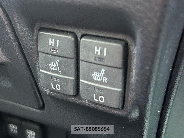 Toyota ESQUIRE 2021-03 6243856-21