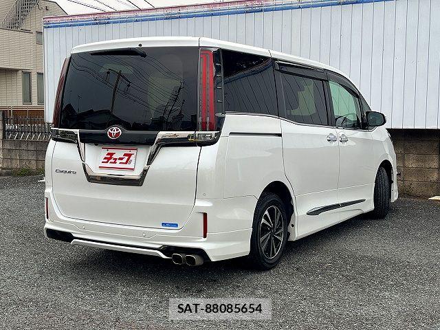 Toyota ESQUIRE 2021-03 6243856-2