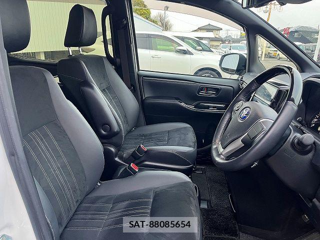 Toyota ESQUIRE 2021-03 6243856-3