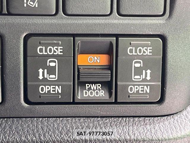 Toyota ESQUIRE 2016-01 6303959-4