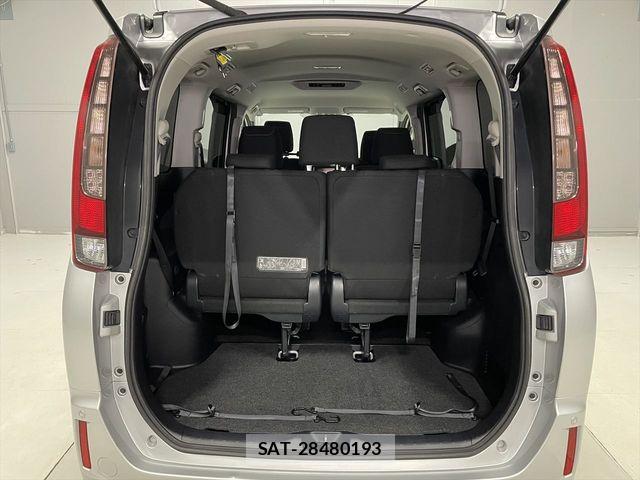 Toyota ESQUIRE 2015-03 6611735-11