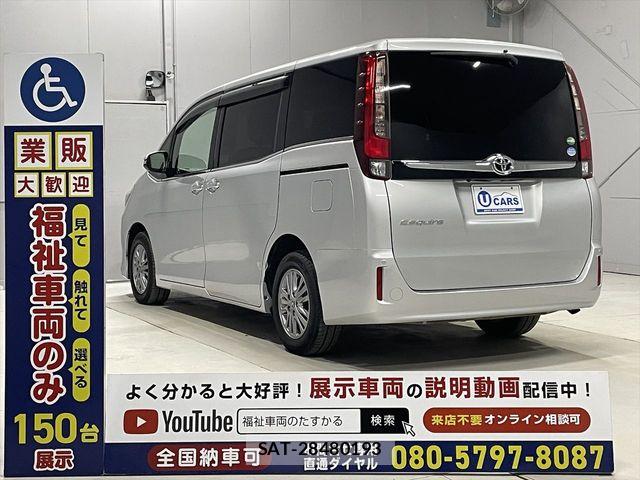 Toyota ESQUIRE 2015-03 6611735-13