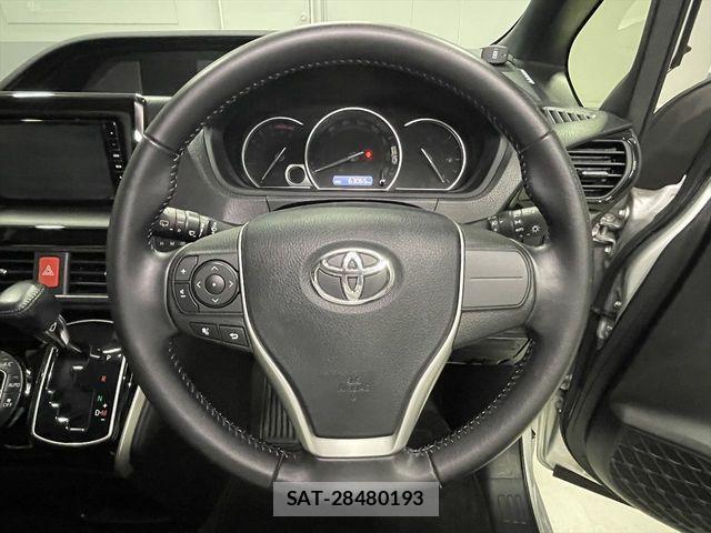Toyota ESQUIRE 2015-03 6611735-21