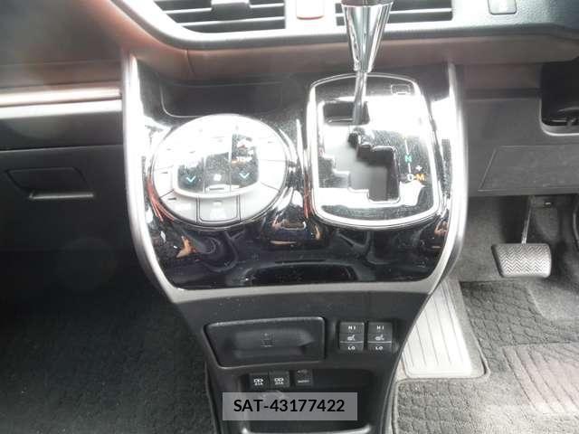 Toyota ESQUIRE 2020-12 6671227-24