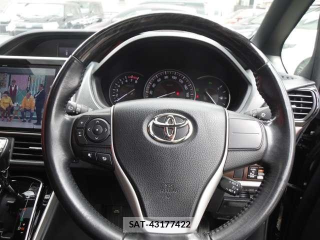Toyota ESQUIRE 2020-12 6671227-28