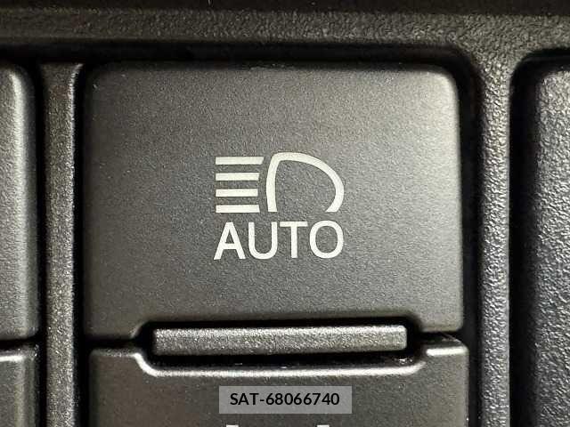 Toyota ESQUIRE 2017-04 6671230-10