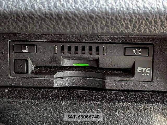 Toyota ESQUIRE 2017-04 6671230-11