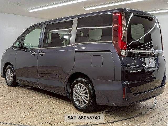 Toyota ESQUIRE 2017-04 6671230-15