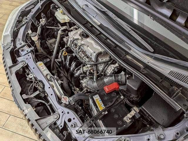 Toyota ESQUIRE 2017-04 6671230-17