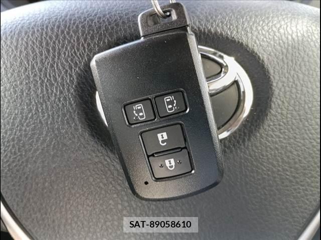 Toyota ESQUIRE 2015-01 6671226-16