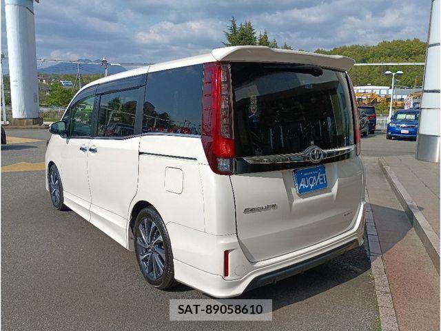 Toyota ESQUIRE 2015-01 6671226-28