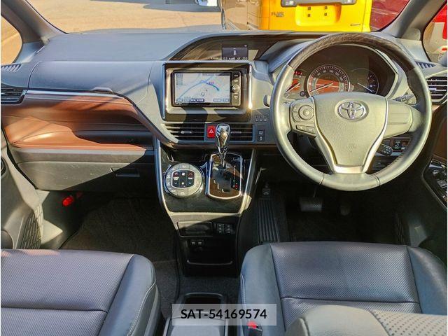 Toyota ESQUIRE 2018-03 6683763-1