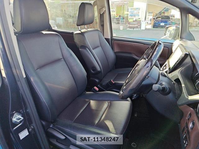 Toyota ESQUIRE 2016-01 6682652-20