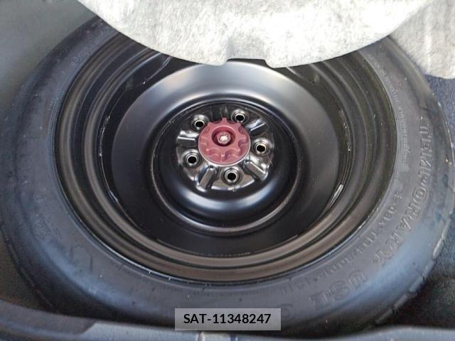 Toyota ESQUIRE 2016-01 6682652-29