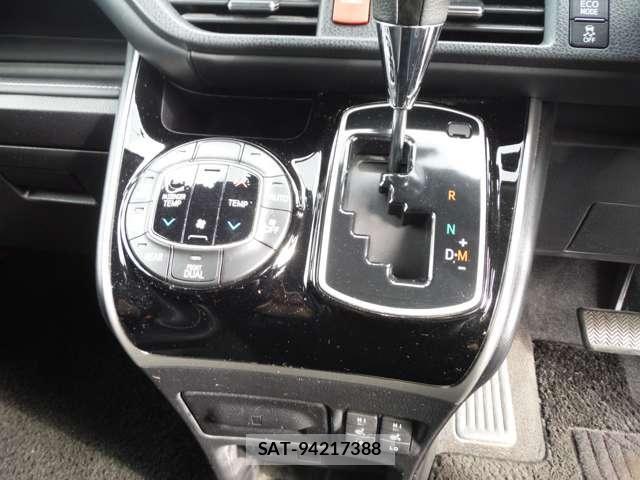 Toyota ESQUIRE 2015-09 6691015-24