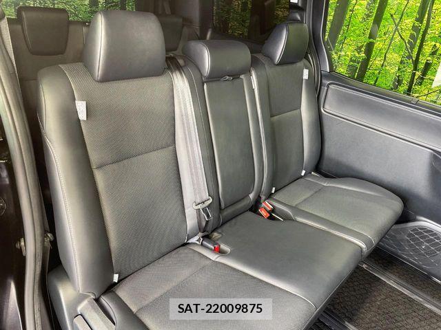 Toyota ESQUIRE 2017-11 6716102-8